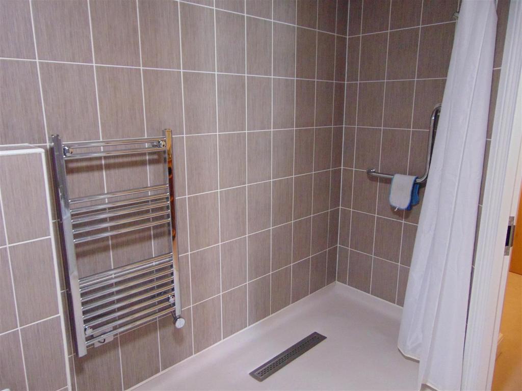 Wetroom-Shower.JPG