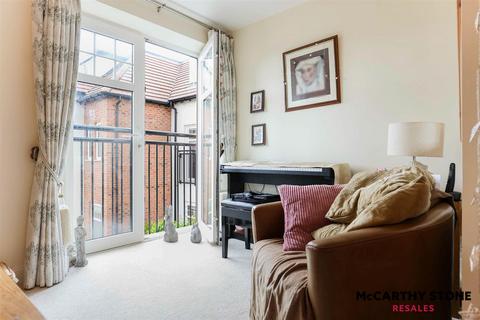 1 bedroom apartment for sale, Orchard Gate, Banbury Road, Stratford-Upon-Avon, CV37 7HT