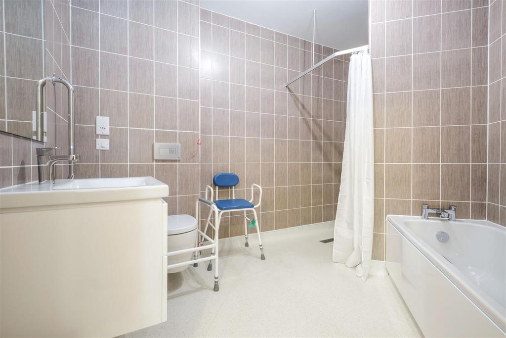 Ensuite Bathroom