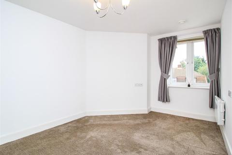 1 bedroom apartment for sale - Tythe Court, White Hart Lane, Romford