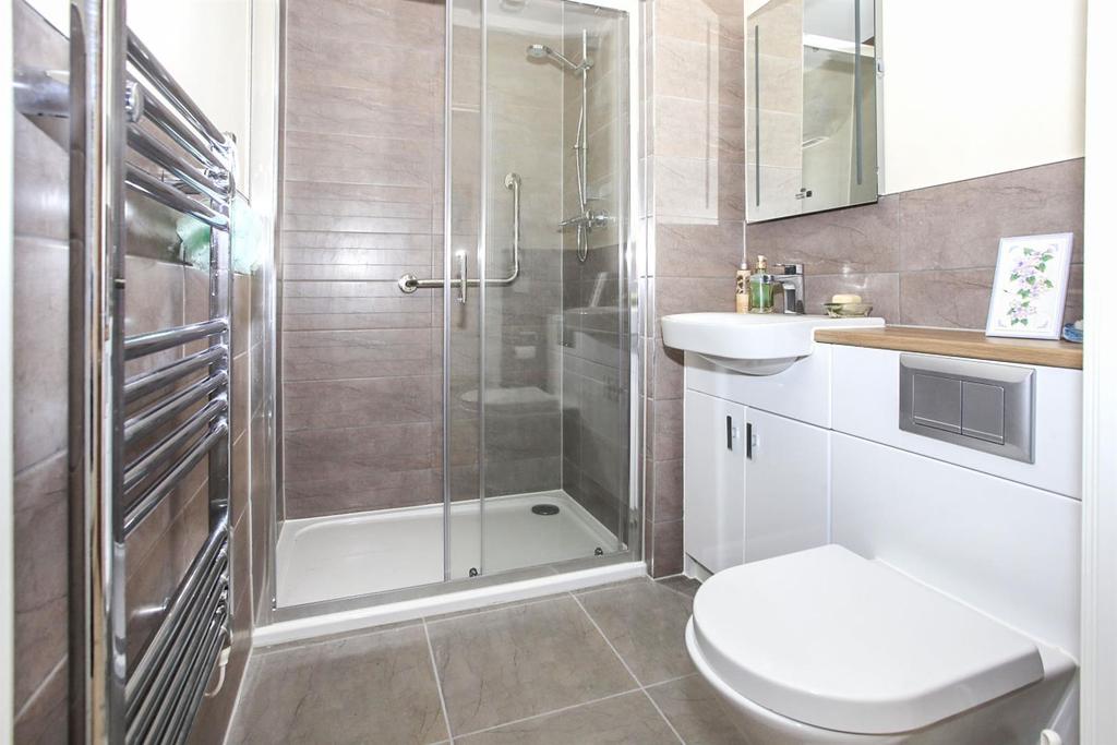 Shower Room.jpg