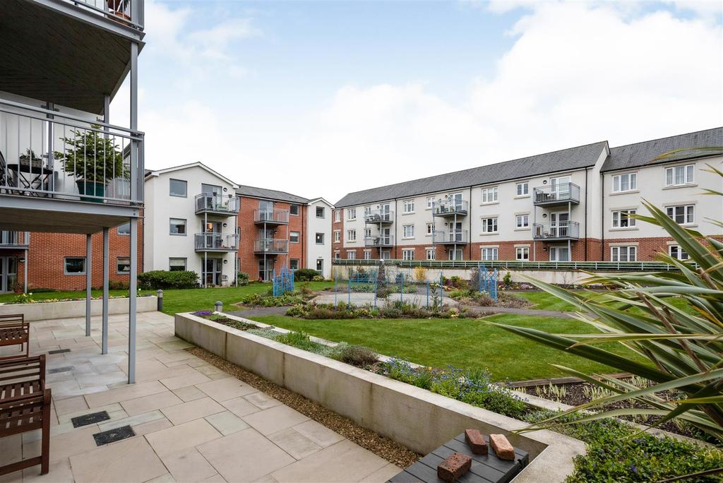 Lady Susan Court, New Road... 2 bed apartment £279,950