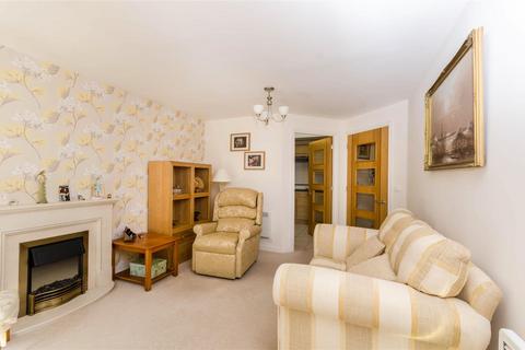 1 bedroom apartment for sale, Cherret Court, Ferndown, Dorset