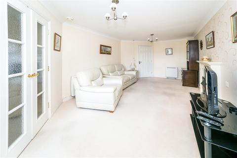 1 bedroom apartment for sale, Portman Court, Grange Road, Uckfield