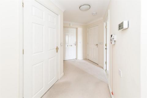 1 bedroom apartment for sale, Portman Court, Grange Road, Uckfield