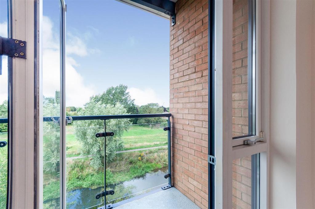 9333b286-1897-4b9d-8960-4856d46b98c3.jpg