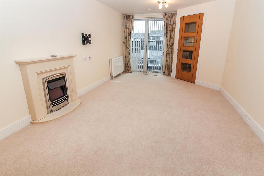 Living Room.jpg