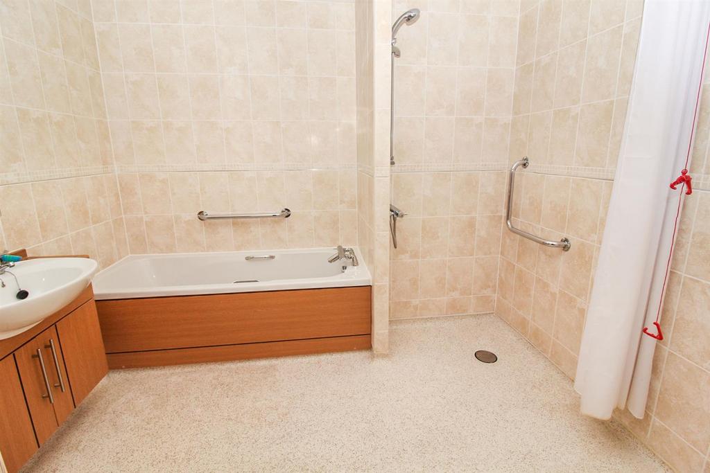 Wet Room.jpg