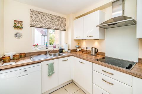 2 bedroom apartment for sale - Wardington Court, Welford Road, Kingsthorpe, Northampton, NN2 8FR