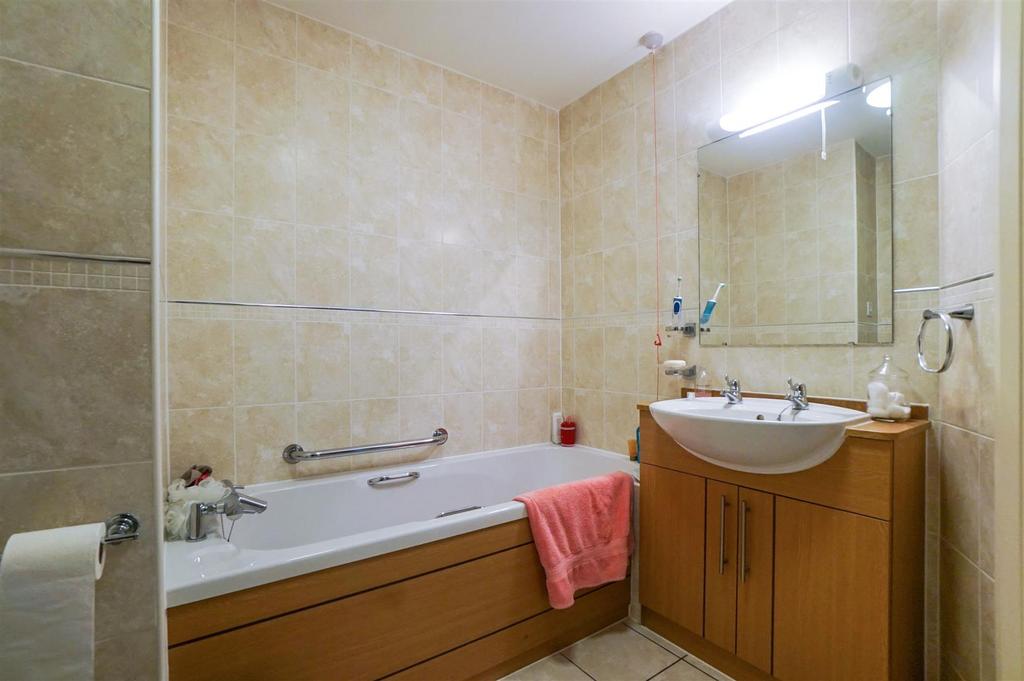 Bathroom.jpg