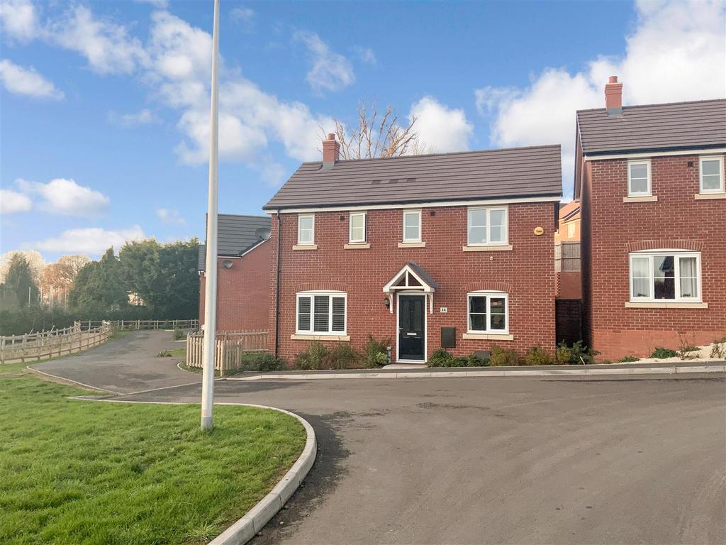 O'Donnell Road, Whitnash, Leamington Spa 3 bed detached house £360,000