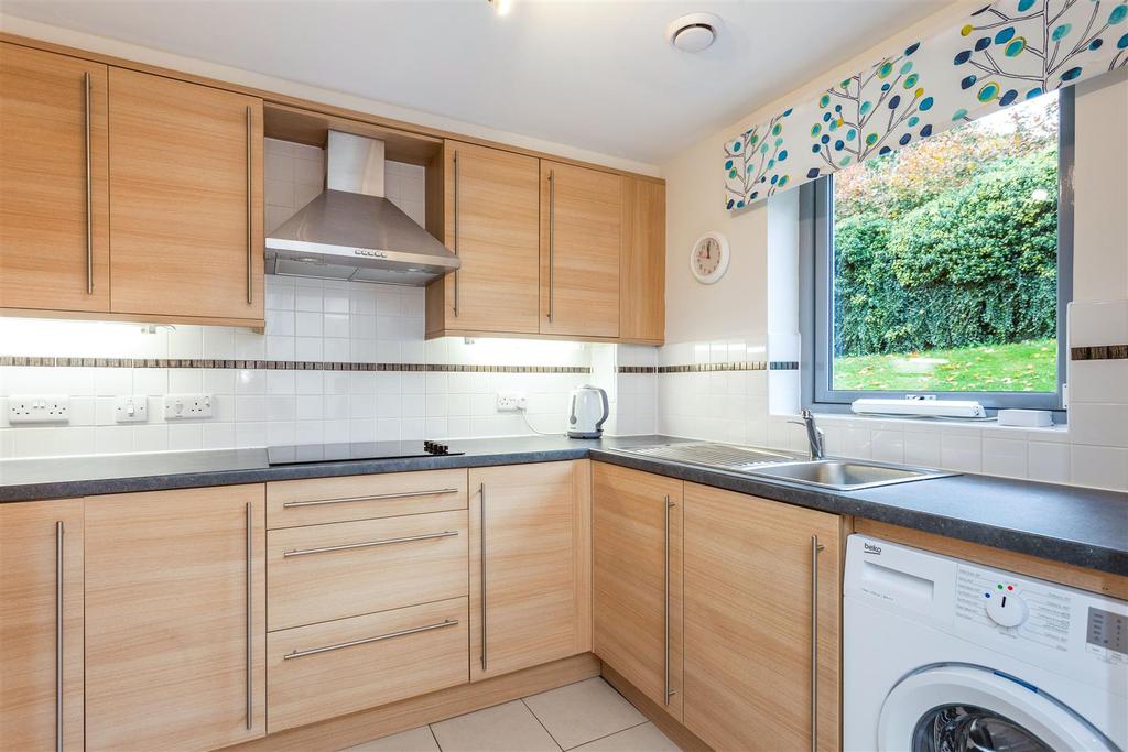 Kitchen 12 FC.jpg