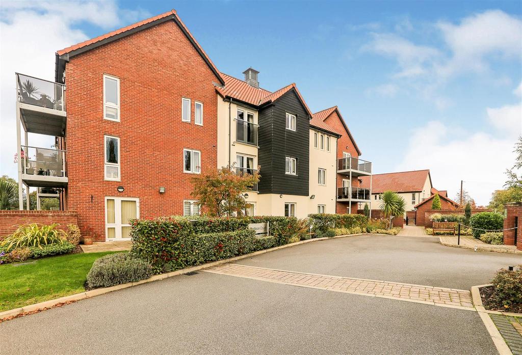 Smithson Court, Top Lane... 1 bed apartment £245,000