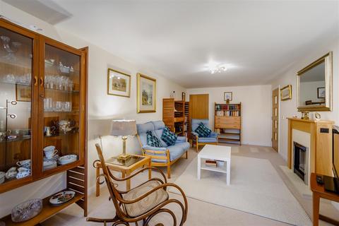 2 bedroom apartment for sale - Kenton Lodge, Kenton Road, Newcastle Upon Tyne