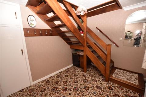 25 Borrowdale Road, Benfleet, SS7 3HD