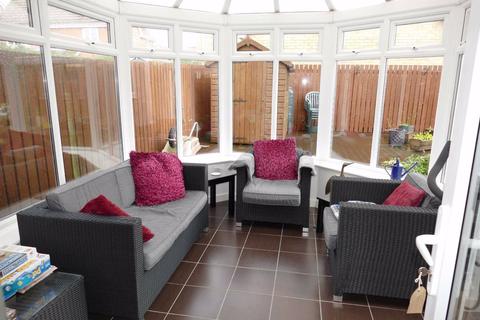 4 Bow Bridge Close, Market Weighton, York, YO43 3FH