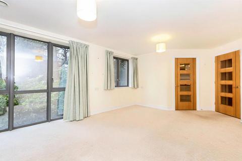 2 bedroom apartment for sale, Jenner Court, St. Georges Road, Cheltenham, GL50 3ER