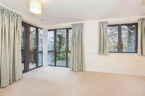 2 bedroom apartment for sale, Jenner Court, St. Georges Road, Cheltenham, GL50 3ER