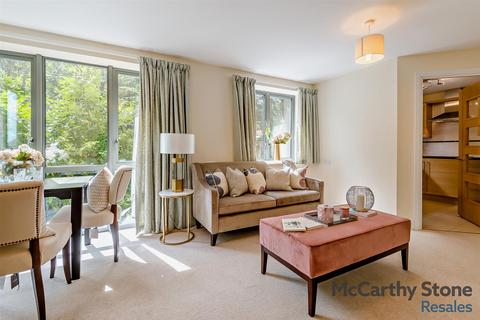 2 bedroom apartment for sale, Jenner Court, St. Georges Road, Cheltenham, GL50 3ER