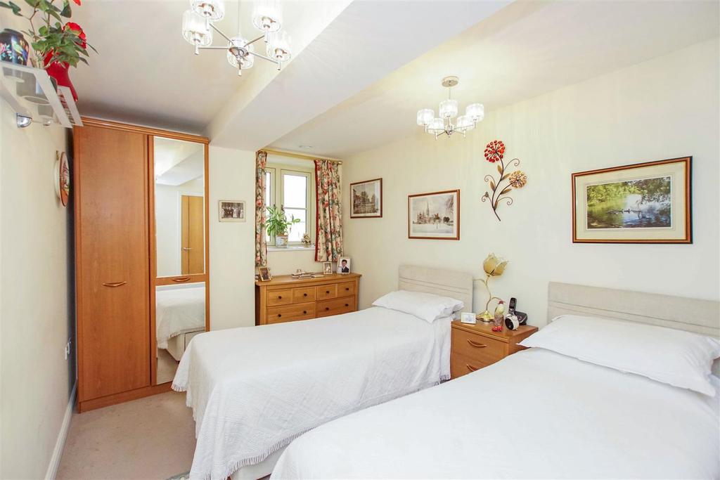Bedroom...jpg