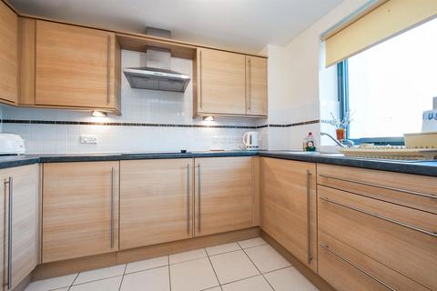 1 bedroom apartment for sale, Jenner Court, St. Georges Road, Cheltenham, Gloucestershire, GL50 3ER