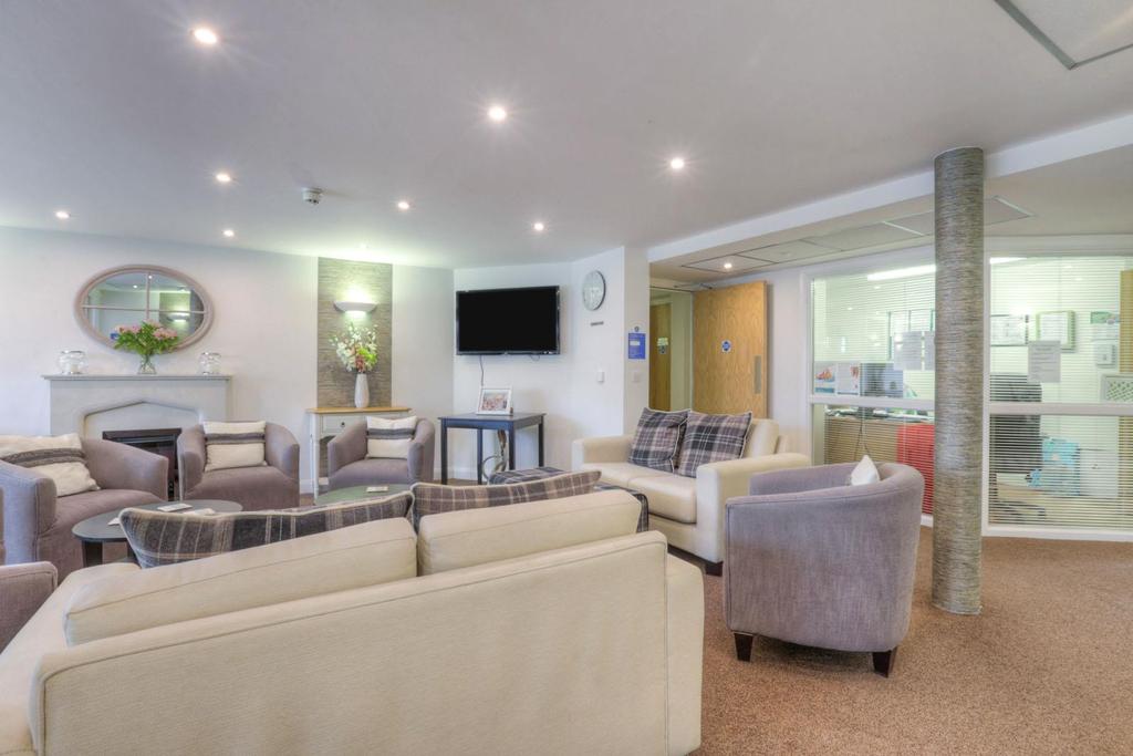Wendover Court Resident's Lounge.jpg