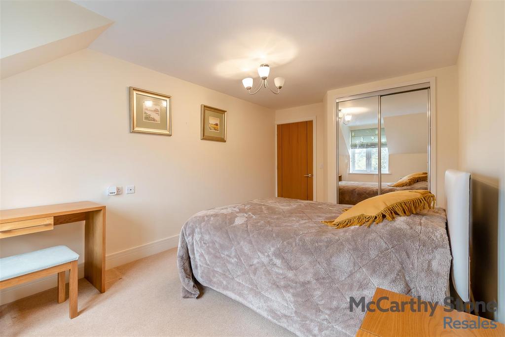 8640637-interior04.jpg