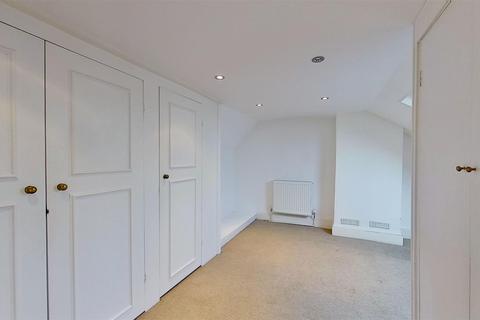 2 bedroom flat to rent - Church Hill Road, Cheam, Sutton
