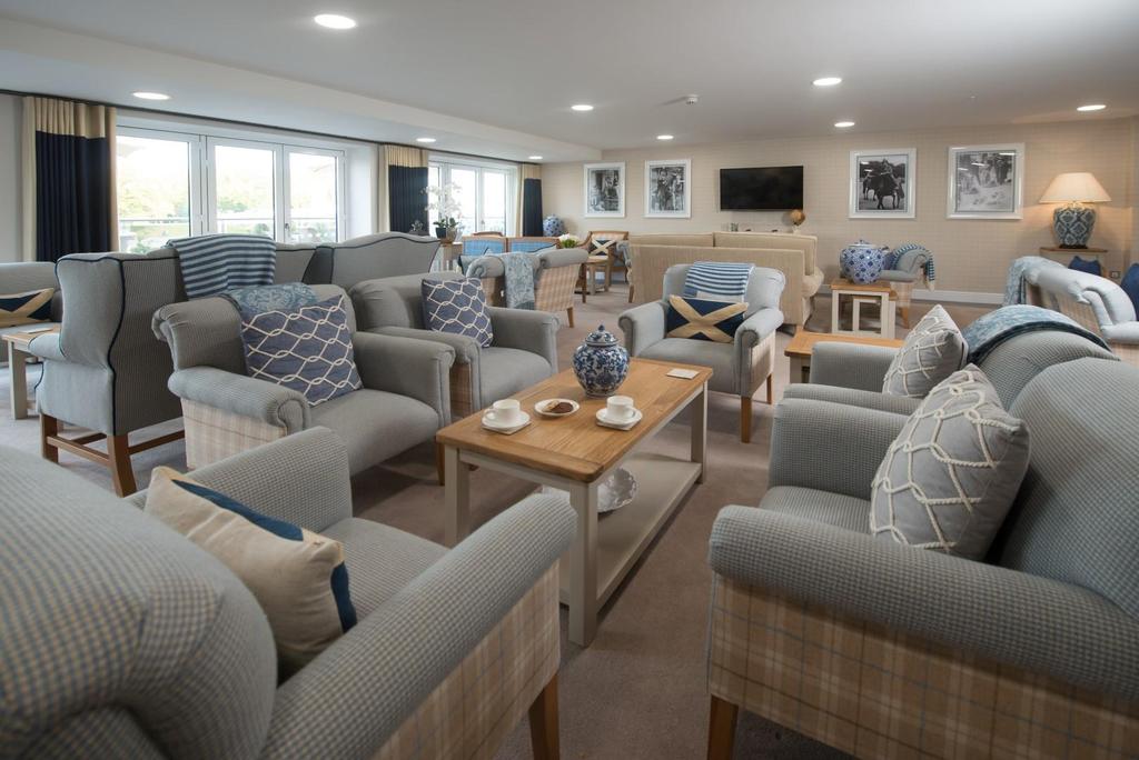 River-View Lounge .jpg