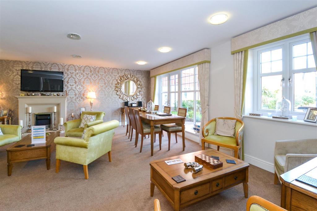 Homeowners Lounge..jpg
