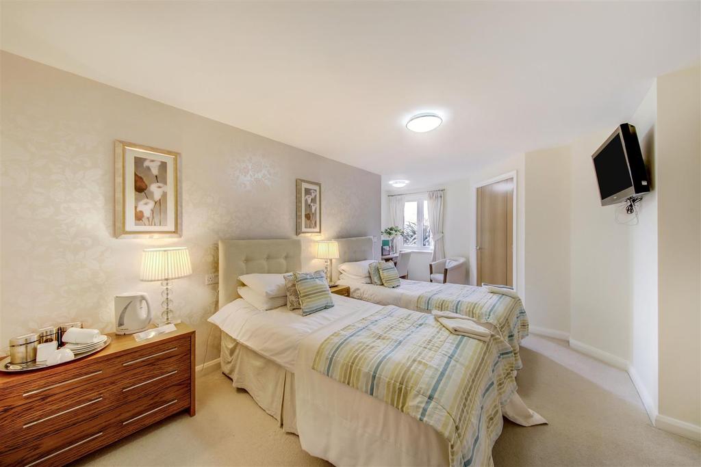 Guest-Suite.jpg