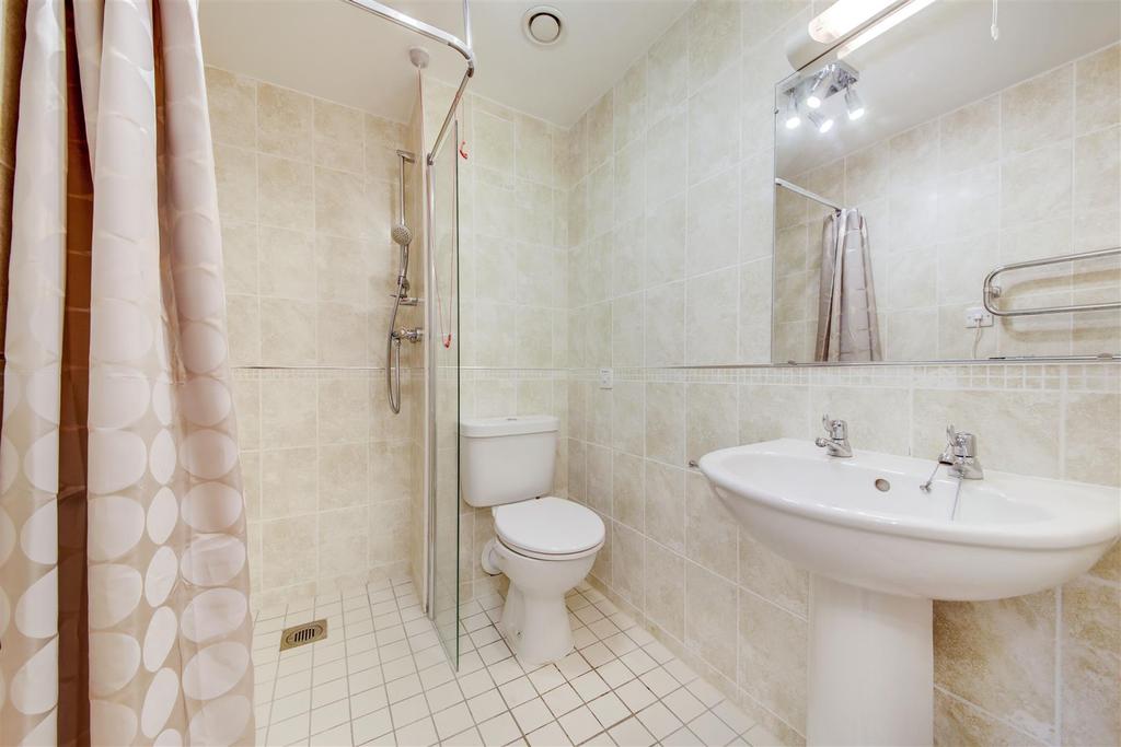 Shower room.jpg