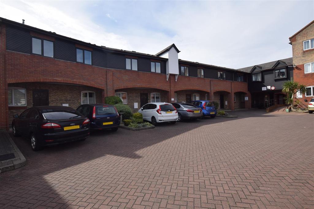 Baker Mews, High Street, Maldon 1 bed retirement property £100,000