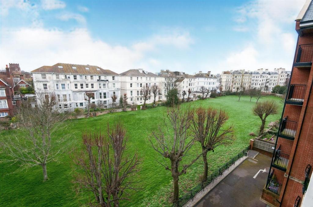 Martello Court, Jevington Gardens, Eastbourne, East Sussex, BN21 4SD 1