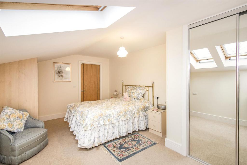 Master Bedroom.jpg
