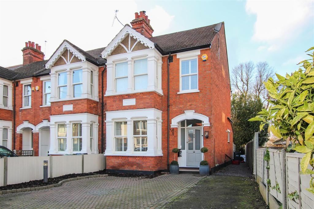Western Road, Brentwood 3 bed house £635,000