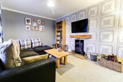 11 Broadgate Drive, Horsforth, Leeds, LS18 5QB