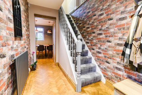 11 Broadgate Drive, Horsforth, Leeds, LS18 5QB