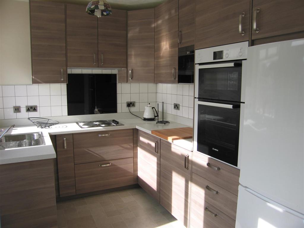 Newly Fitted Kitchen: