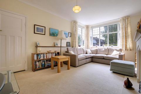 14 Morgan Crescent, Theydon Bois, Epping, CM16 7DX