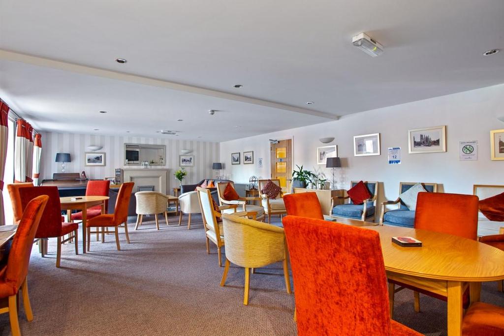 Communal Lounge.jpg