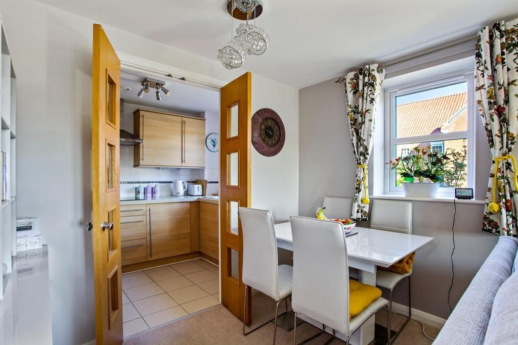 Dining area.jpg