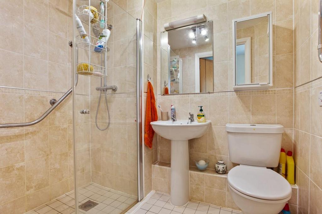 Shower room.jpg