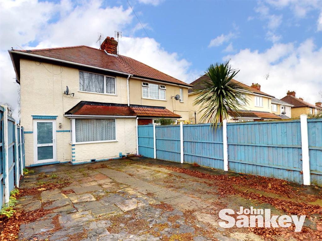 Edgehill Grove, Mansfield Woodhouse... 2 bed semidetached house £130,000