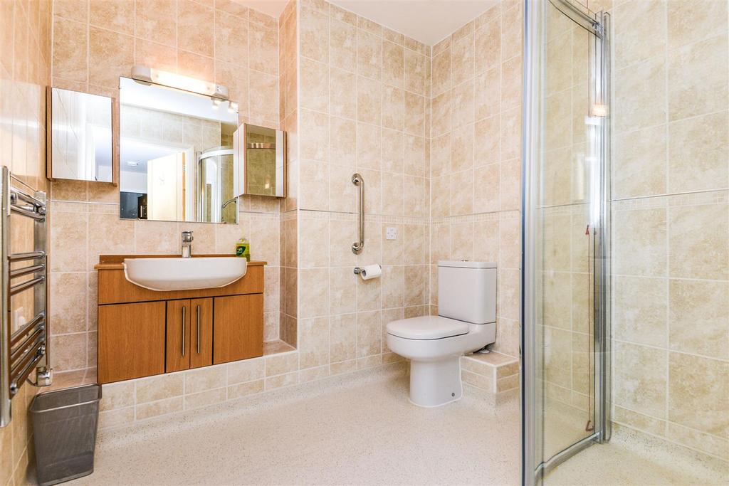 Shower room.jpg
