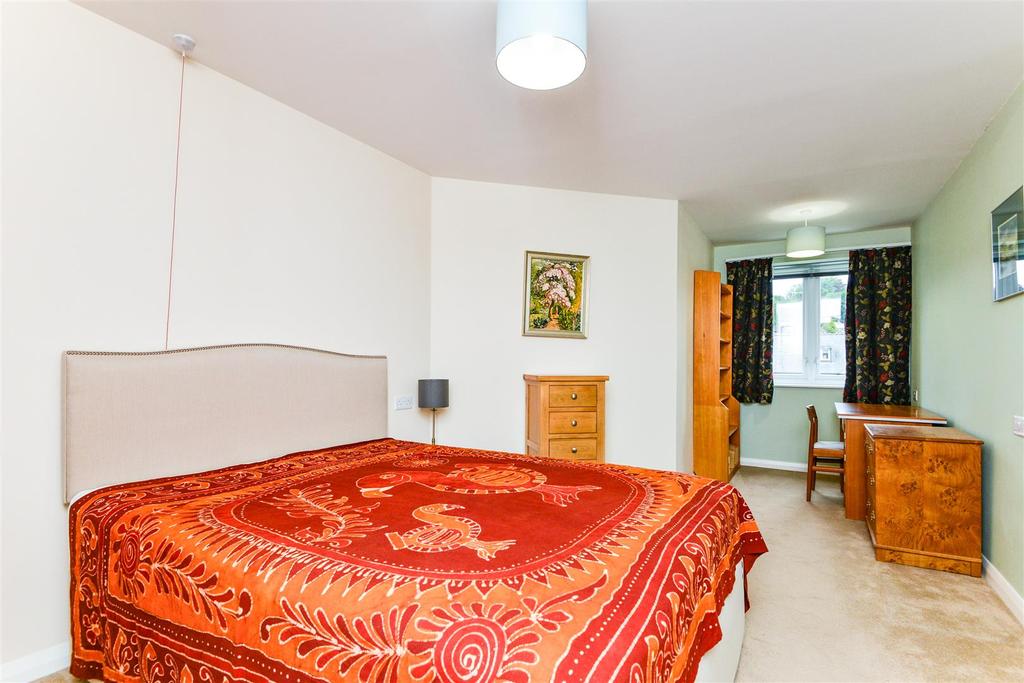 Bedroom 2.jpg