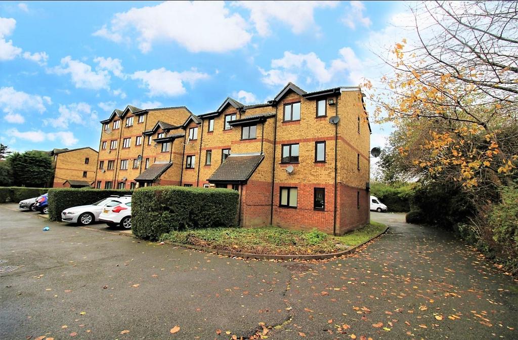 Green Pond Close, London 1 bed flat £265,000