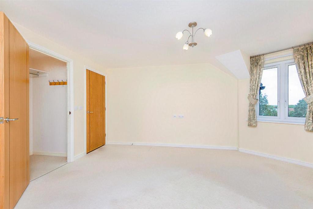 Bedroom..jpg