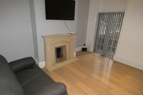 6 bedroom house share to rent - Sheppard Street, Stoke-on-Trent, Staffordshire, ST4 5EA