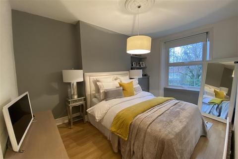 2 bedroom flat for sale - Grosvenor Road, Wanstead